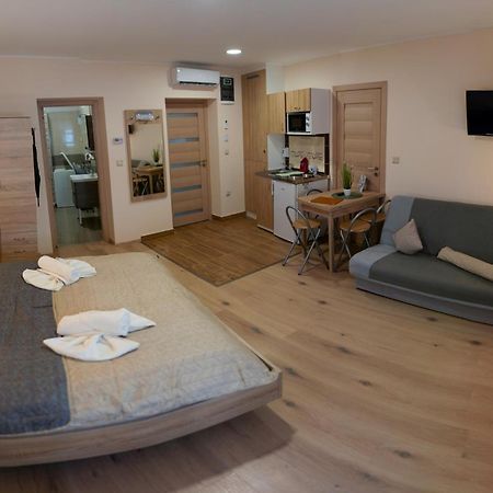 Holiday Apartmanhaz Gyula Eksteriør bilde