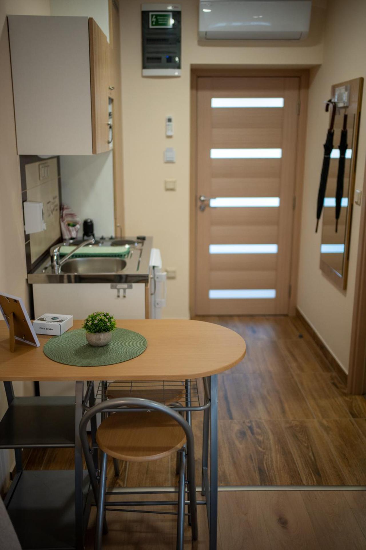 Holiday Apartmanhaz Gyula Eksteriør bilde