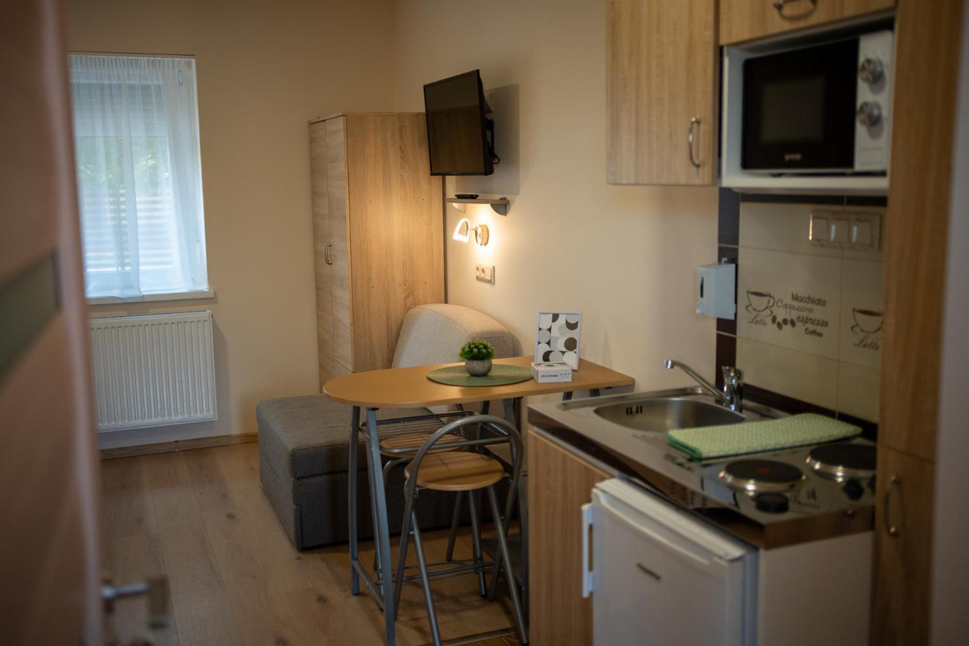 Holiday Apartmanhaz Gyula Eksteriør bilde