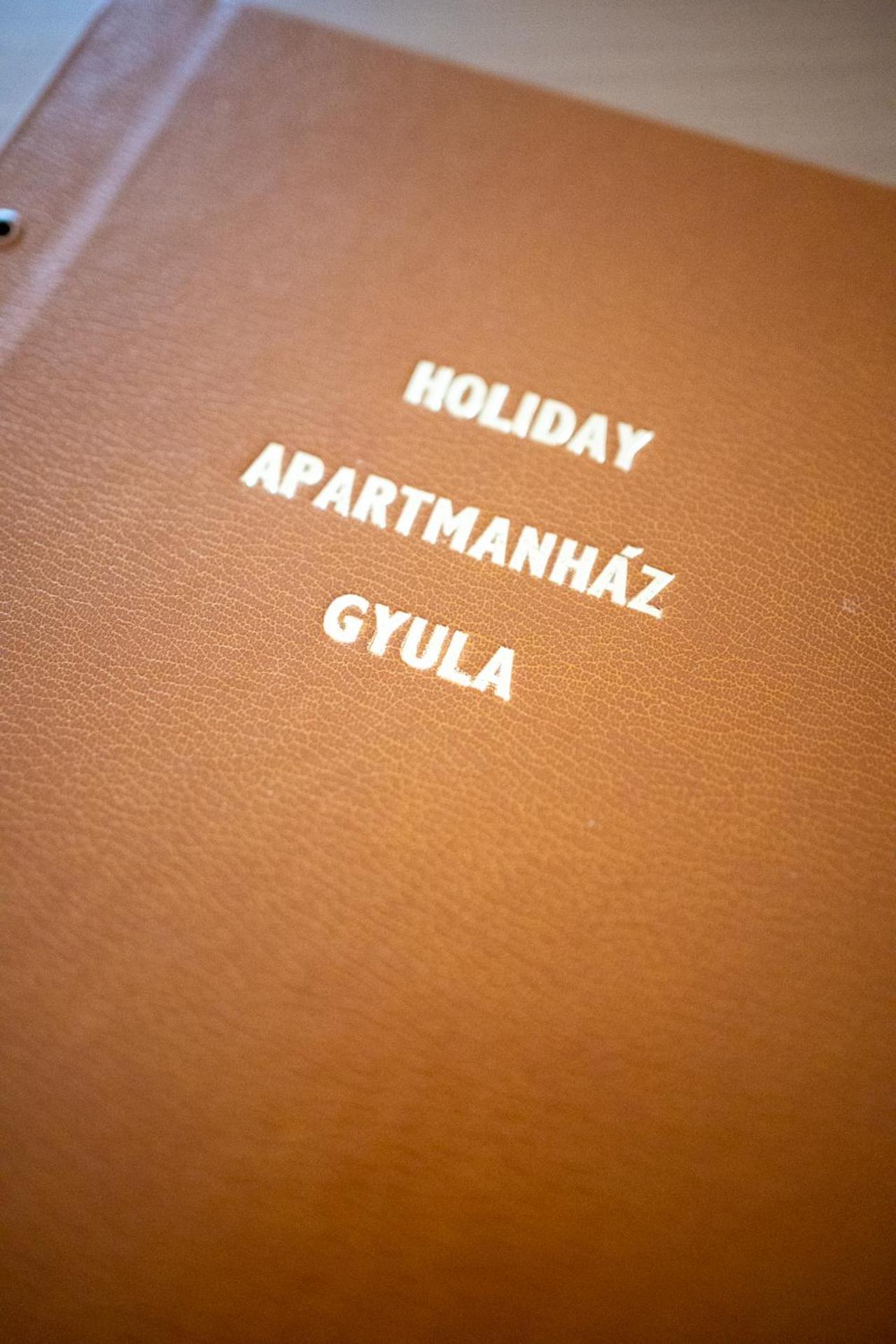 Holiday Apartmanhaz Gyula Eksteriør bilde